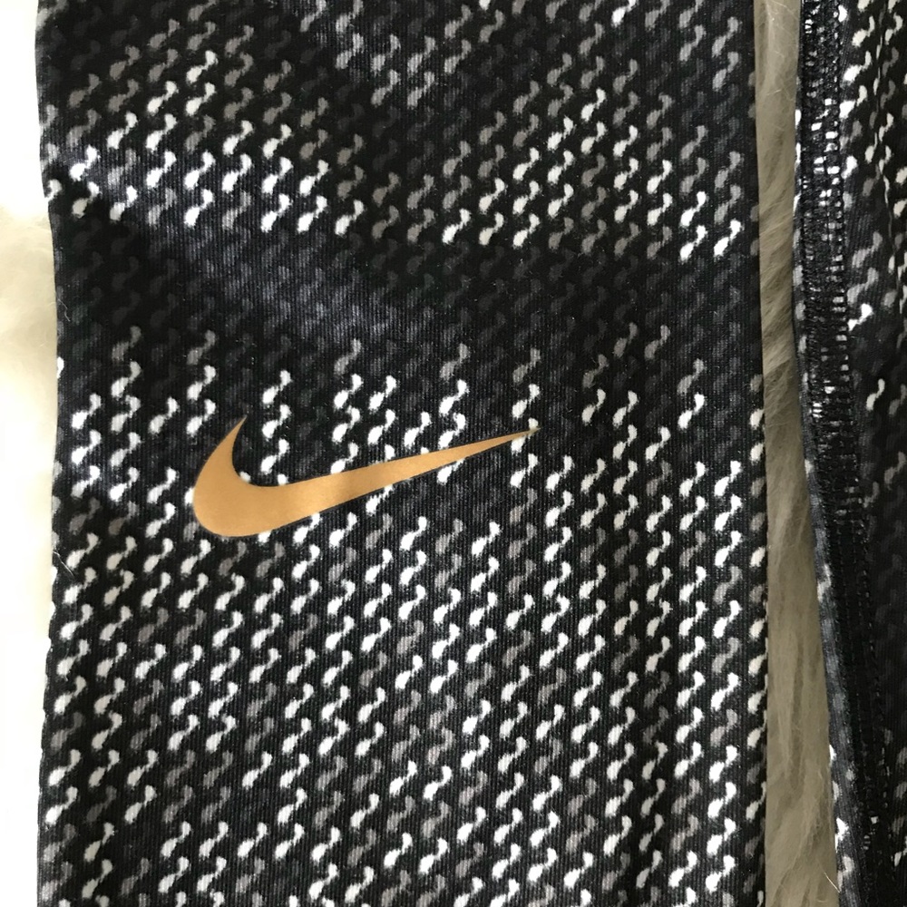 NIKE Pro Dri Fit Nordic Print Leggings M - Picture 6 of 8